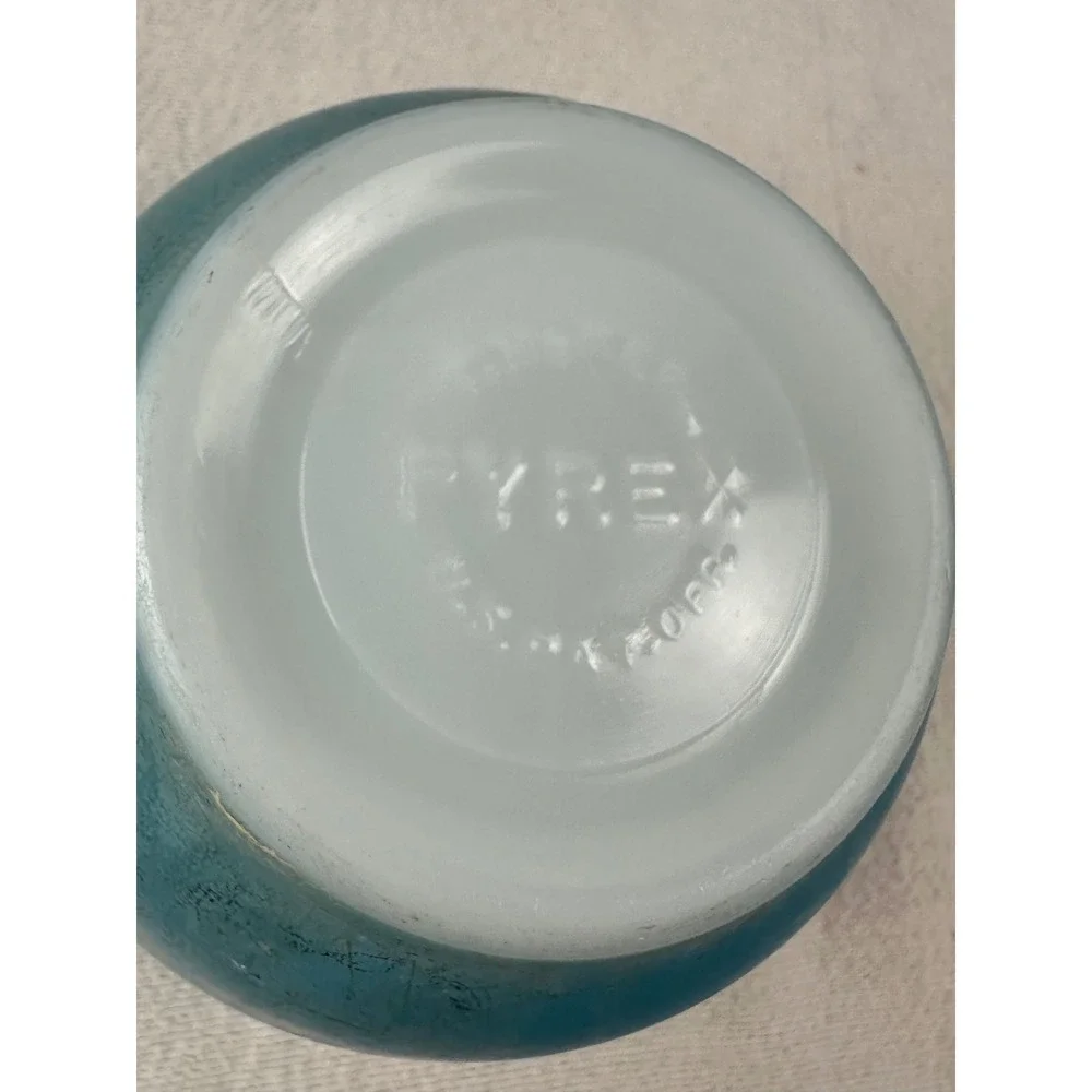Vintage Pyrex Turquoise Blue Mixing Bowl Small Mid Century MCM 6.5